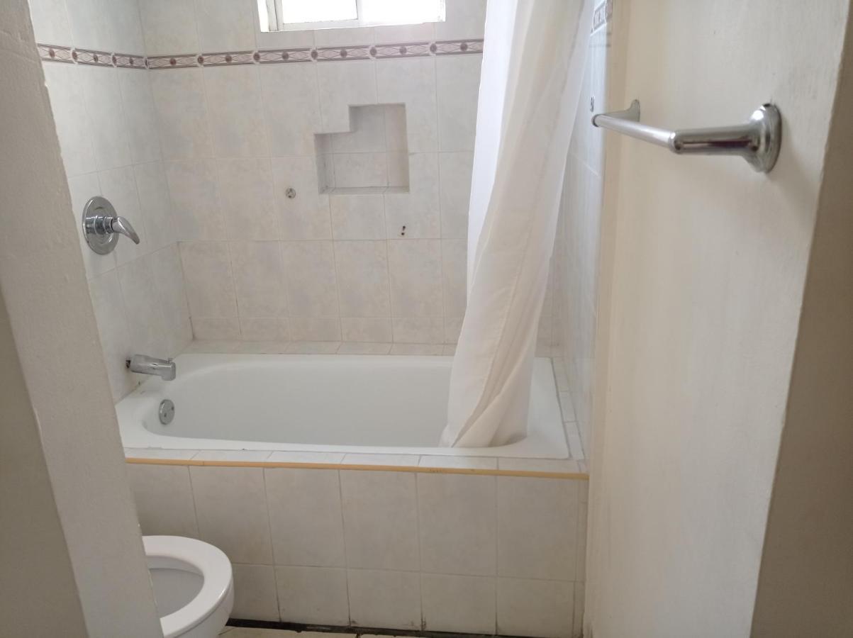 Confort Ejecutivo Suites Lindavista Guadalupe  Esterno foto