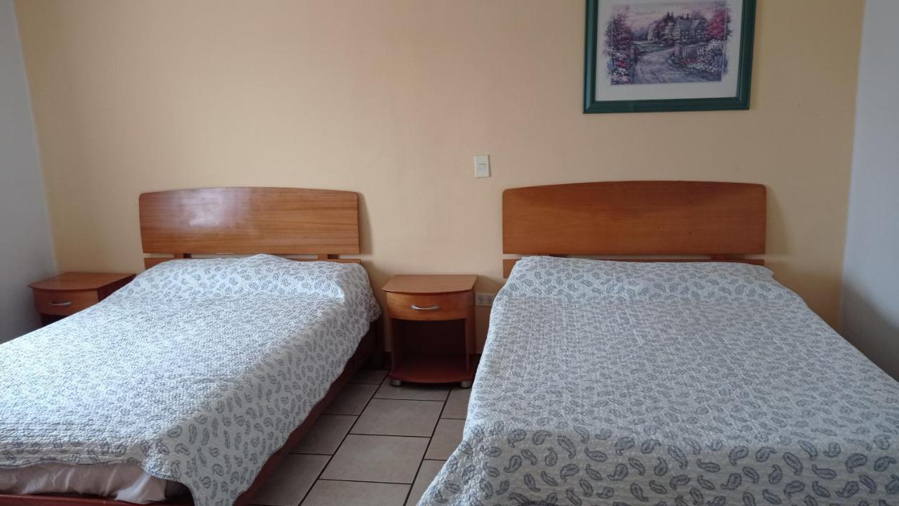 Confort Ejecutivo Suites Lindavista Guadalupe  Esterno foto