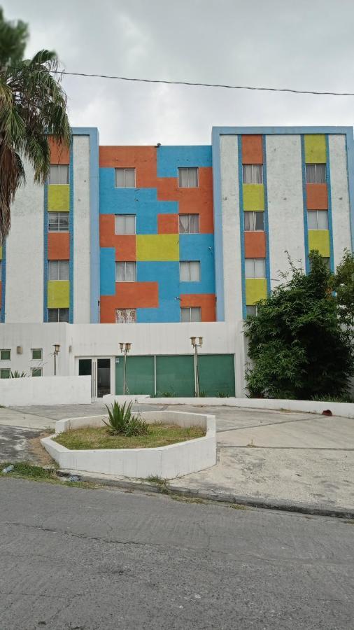 Confort Ejecutivo Suites Lindavista Guadalupe  Esterno foto