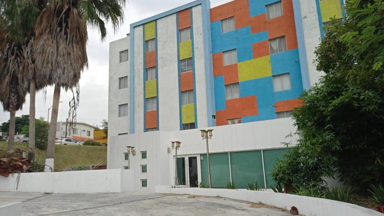 Confort Ejecutivo Suites Lindavista Guadalupe  Esterno foto